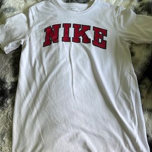 Nike tee